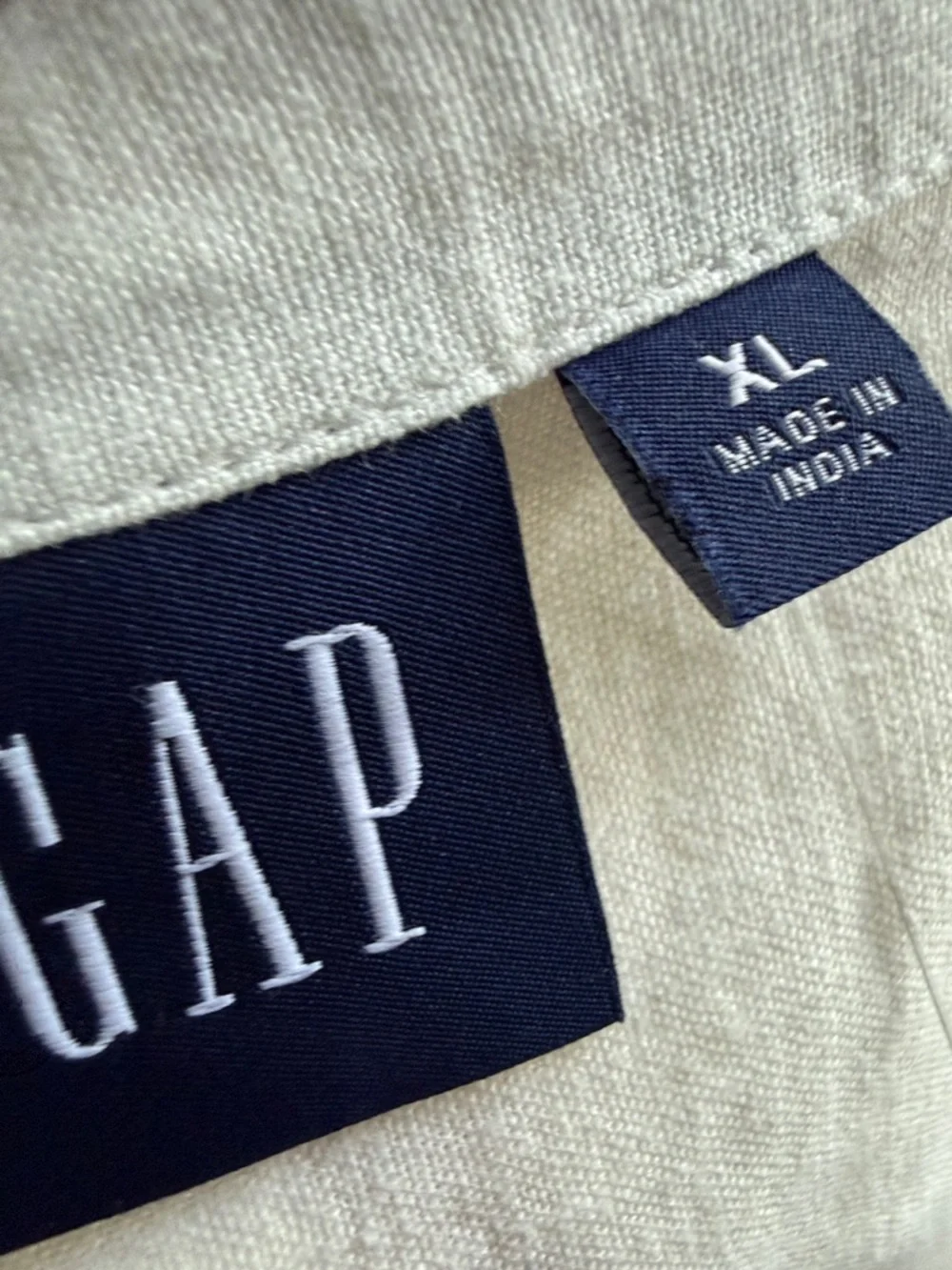 New GAP Sleeveless Off White Eyelet Linen Hem Tank Top - Picture 2 of 8